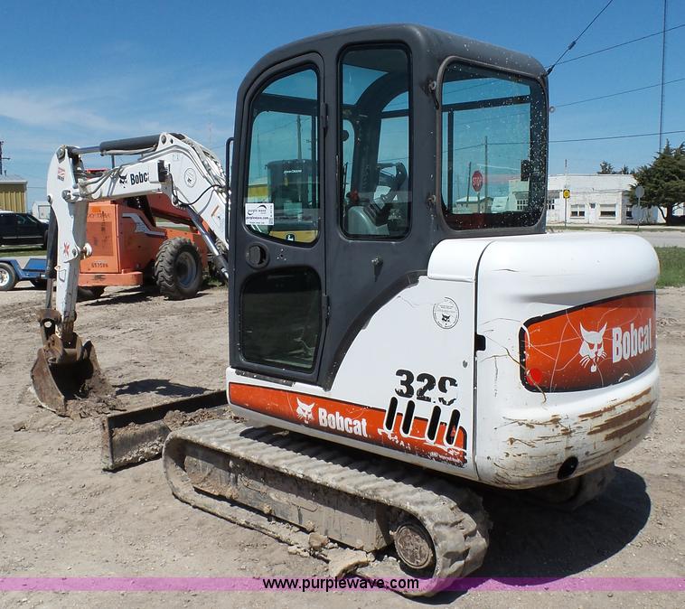 image for item K4119 2007 Bobcat 329 compact excavator