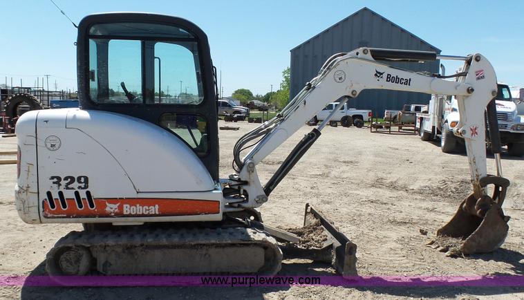image for item K4119 2007 Bobcat 329 compact excavator