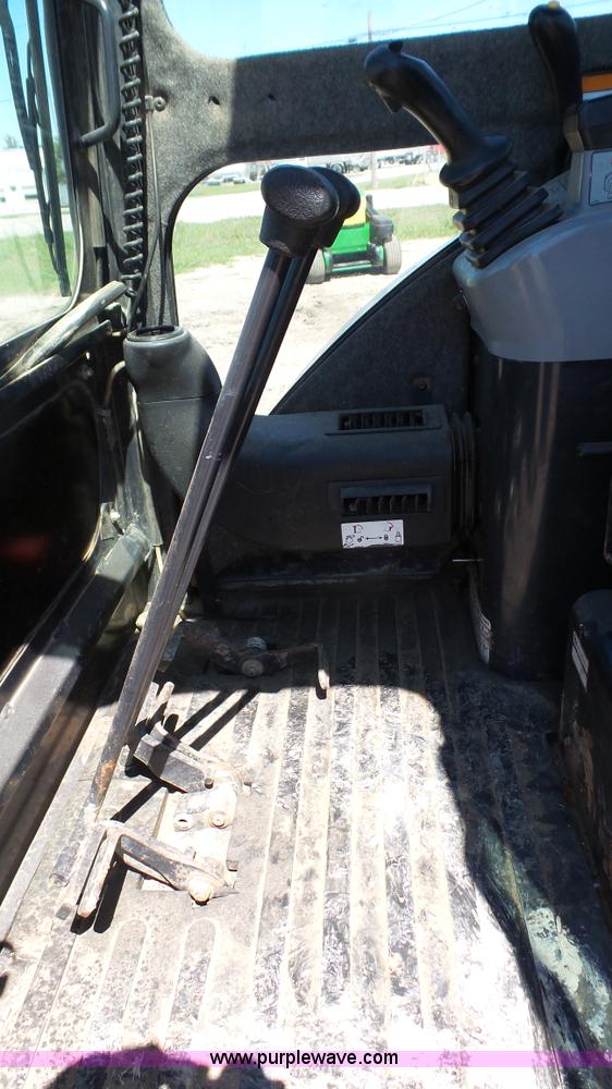 image for item K4119 2007 Bobcat 329 compact excavator