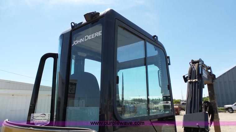 image for item K4120 2011 John Deere 50D compact excavator