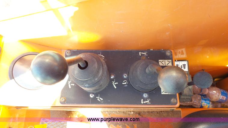 image for item K4121 2006 SkyTrak 6042 telehandler