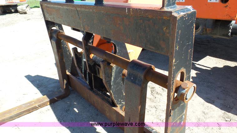 image for item K4121 2006 SkyTrak 6042 telehandler