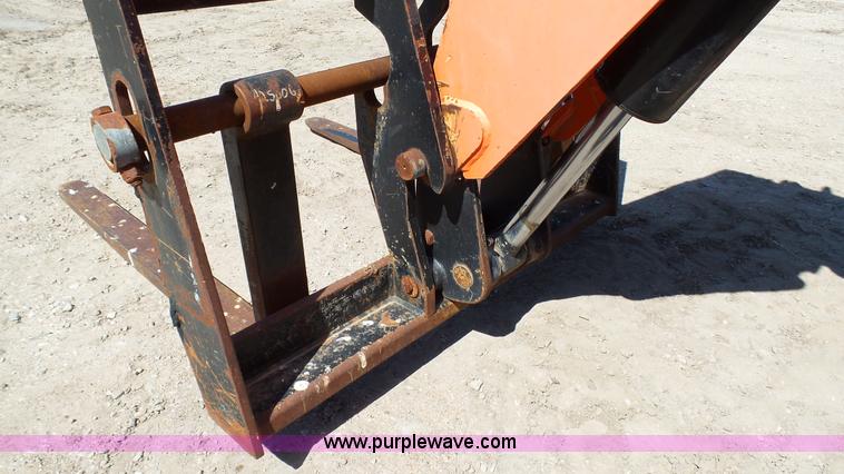 image for item K4121 2006 SkyTrak 6042 telehandler