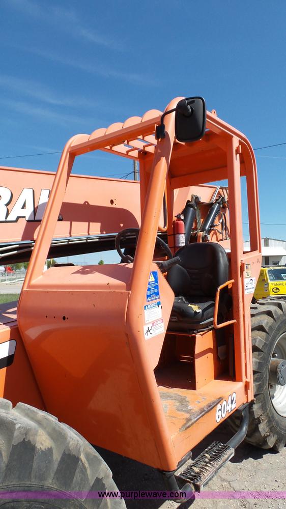image for item K4121 2006 SkyTrak 6042 telehandler