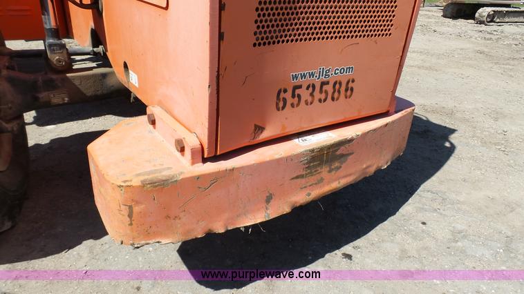 image for item K4121 2006 SkyTrak 6042 telehandler