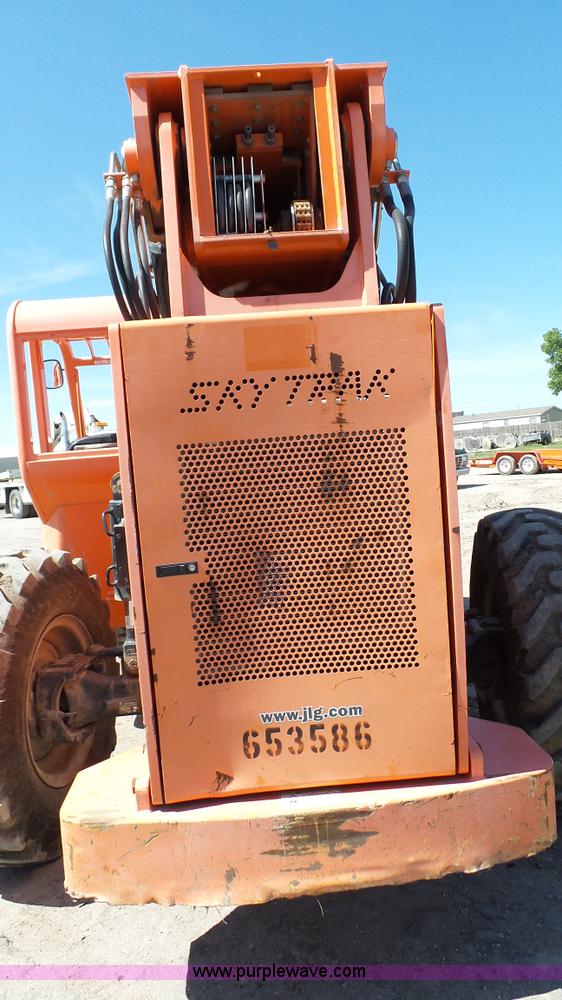 image for item K4121 2006 SkyTrak 6042 telehandler