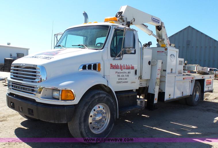 image for item K4122 2003 Sterling M7500 Acterra service truck