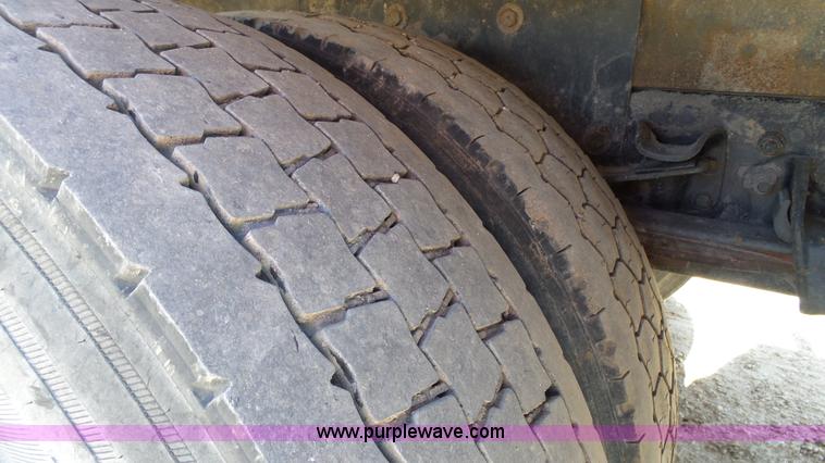 image for item K4122 2003 Sterling M7500 Acterra service truck