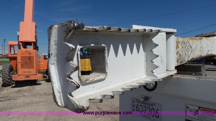 image for item K4122 2003 Sterling M7500 Acterra service truck