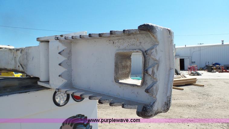 image for item K4122 2003 Sterling M7500 Acterra service truck