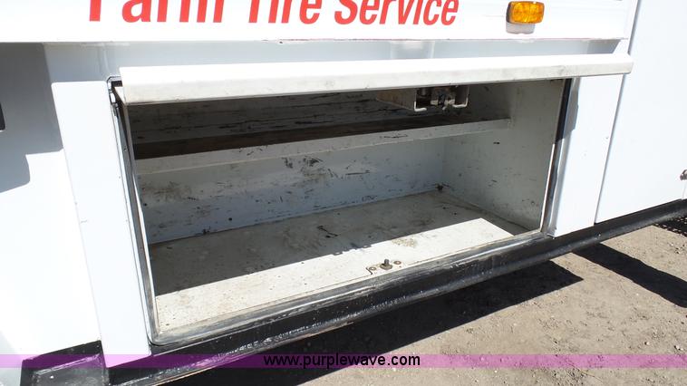 image for item K4122 2003 Sterling M7500 Acterra service truck