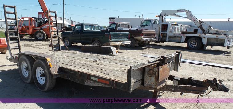 image for item K4127 2002 Starlite equipment trailer