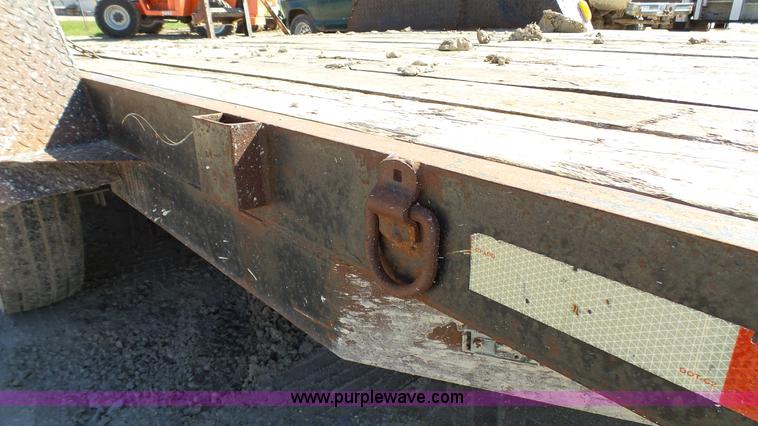 image for item K4127 2002 Starlite equipment trailer