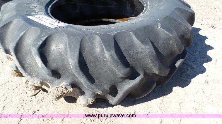 image for item K4134 (2) tires