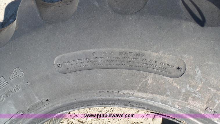 image for item K4134 (2) tires