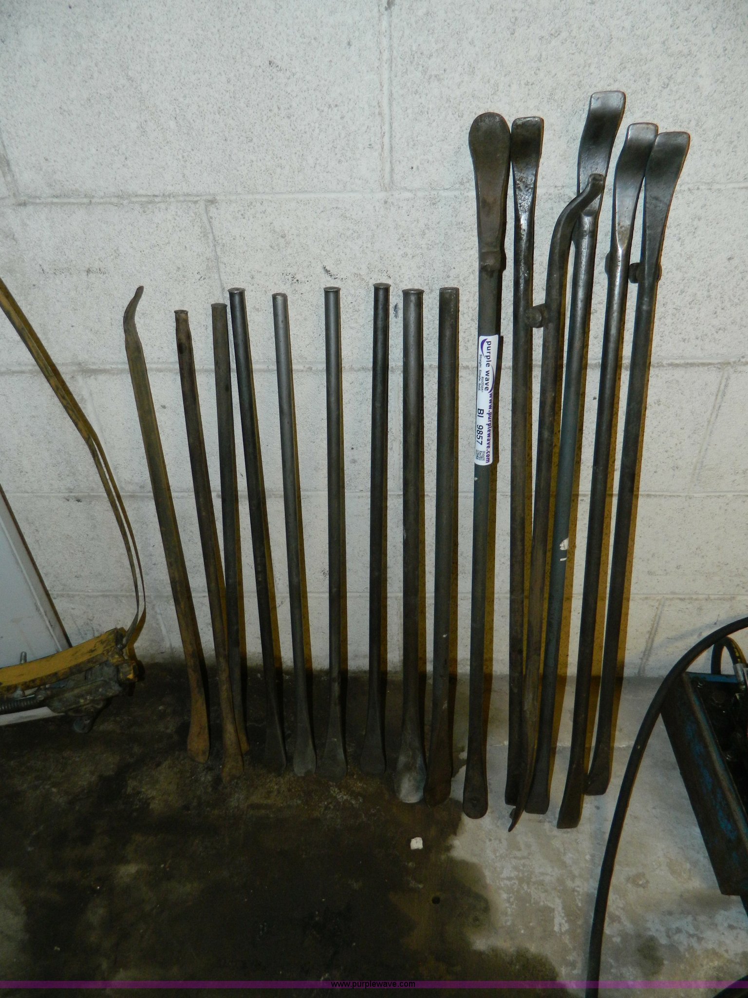 Tools in Plainville, KS Item BI9857 sold Purple Wave