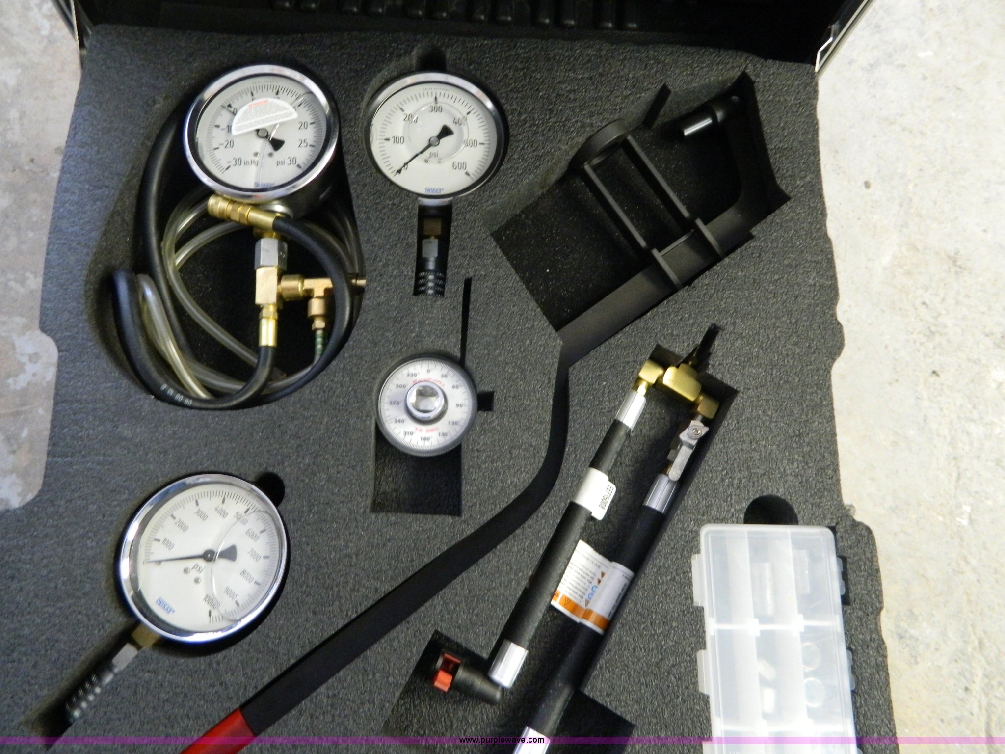 tec hydraulic pressure/flow tester kit in Plainville, KS Item