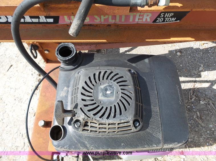 image for item AM9508 Huskee 20 ton log splitter