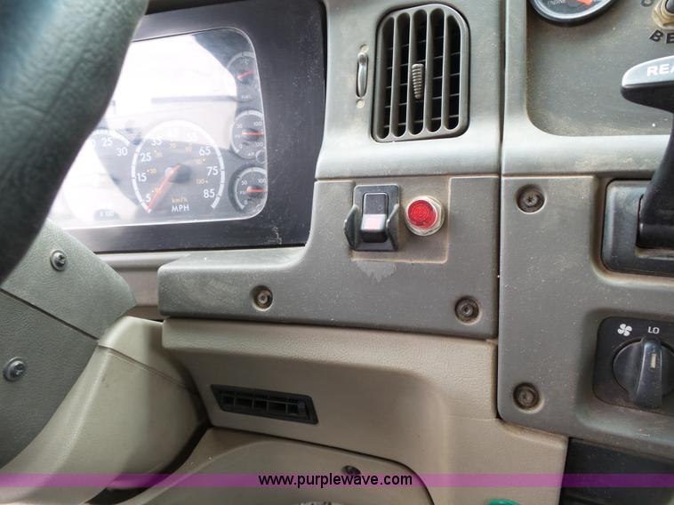 image for item AM9527 2004 Sterling L8500 Acterra Grapple truck