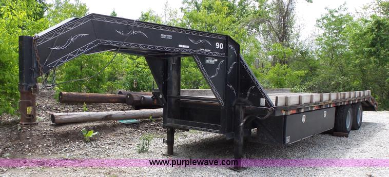 image for item AM9528 1997 Load Trail equipment trailer