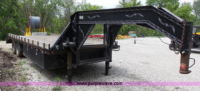 image for item AM9528 1997 Load Trail equipment trailer