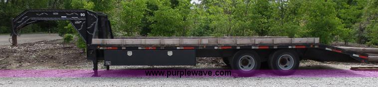 image for item AM9528 1997 Load Trail equipment trailer