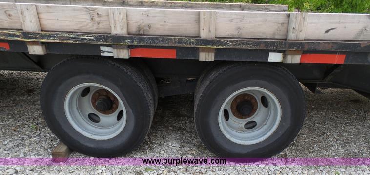image for item AM9528 1997 Load Trail equipment trailer