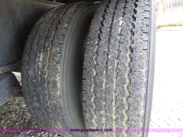 image for item AM9528 1997 Load Trail equipment trailer