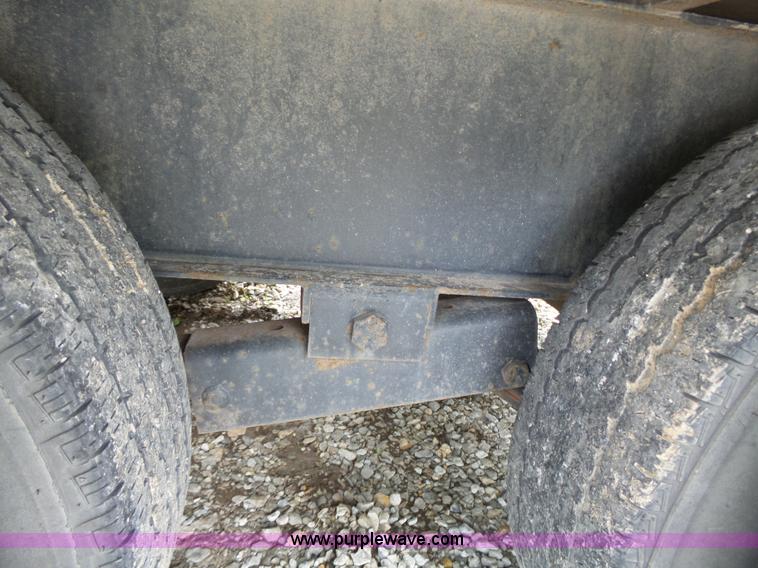 image for item AM9528 1997 Load Trail equipment trailer