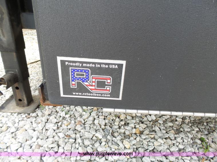 image for item AM9528 1997 Load Trail equipment trailer