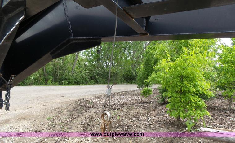 image for item AM9528 1997 Load Trail equipment trailer