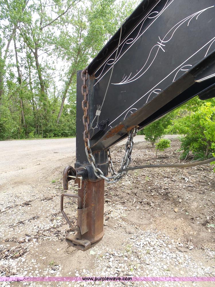 image for item AM9528 1997 Load Trail equipment trailer