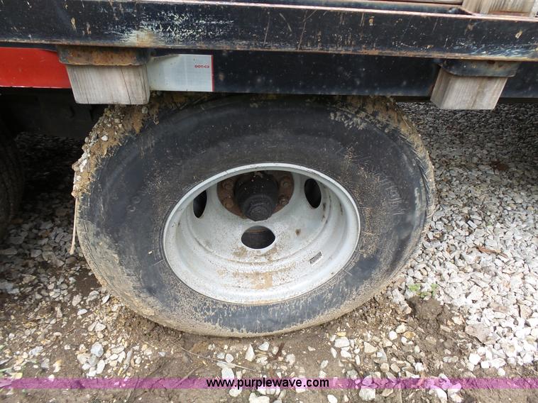 image for item AM9528 1997 Load Trail equipment trailer