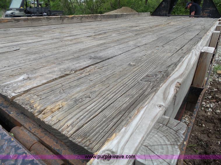 image for item AM9528 1997 Load Trail equipment trailer