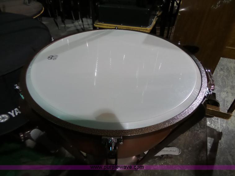 image for item AM9567 (4) Timpani drums with covers