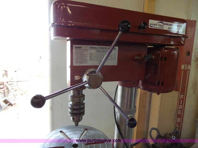 image for item AM9579 1993 Daytona DF16 drill press