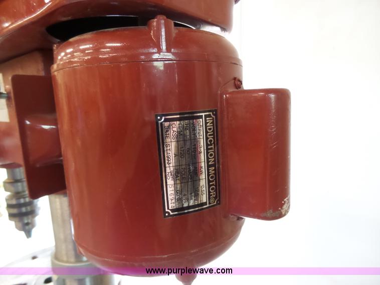 image for item AM9579 1993 Daytona DF16 drill press