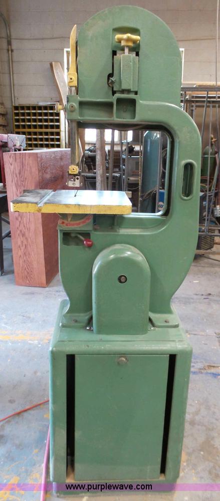 image for item AM9580 Powermatic 140 bandsaw