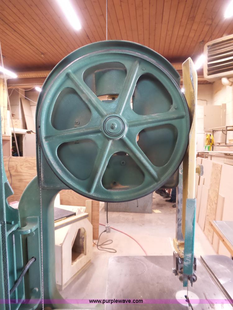 image for item AM9580 Powermatic 140 bandsaw