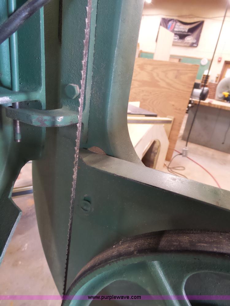 image for item AM9580 Powermatic 140 bandsaw