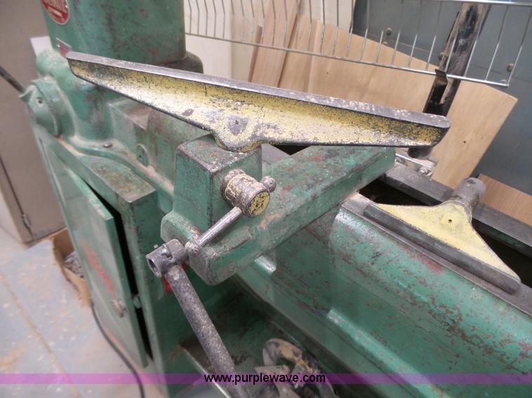 image for item AM9584 Powermatic lathe