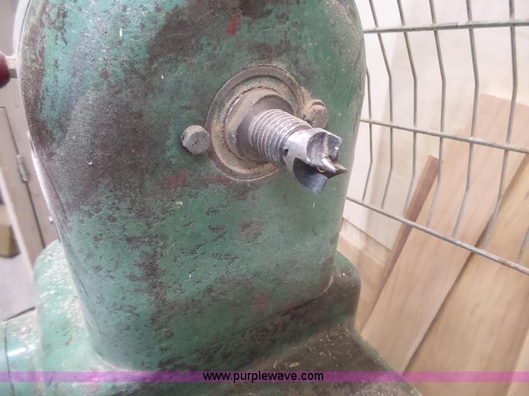 image for item AM9584 Powermatic lathe