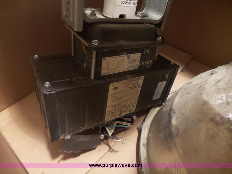 image for item AM9585 (12) Cooper lights