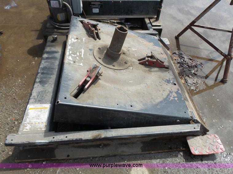 image for item AM9586 Coats tire machine