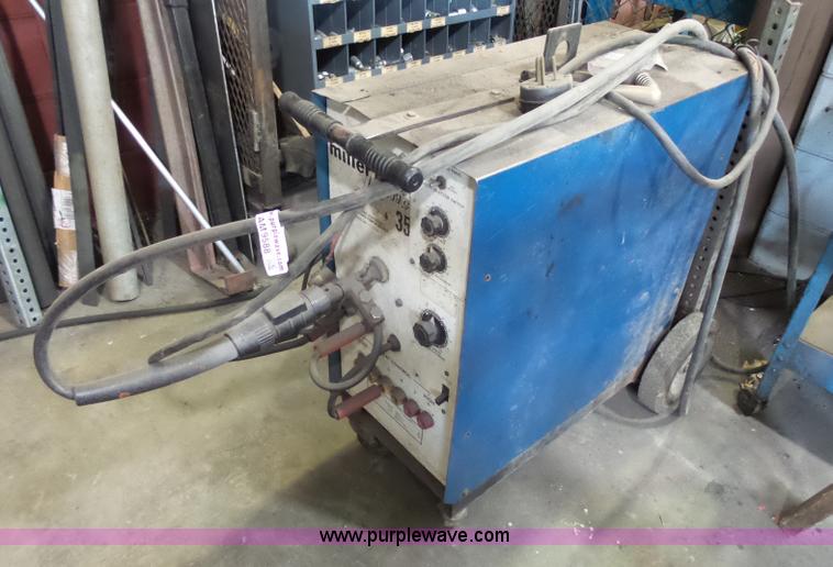 image for item AM9588 Miller Miller Matic 35 wire feed welder