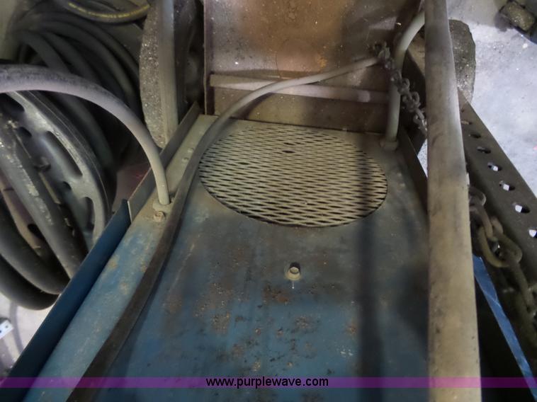 image for item AM9588 Miller Miller Matic 35 wire feed welder