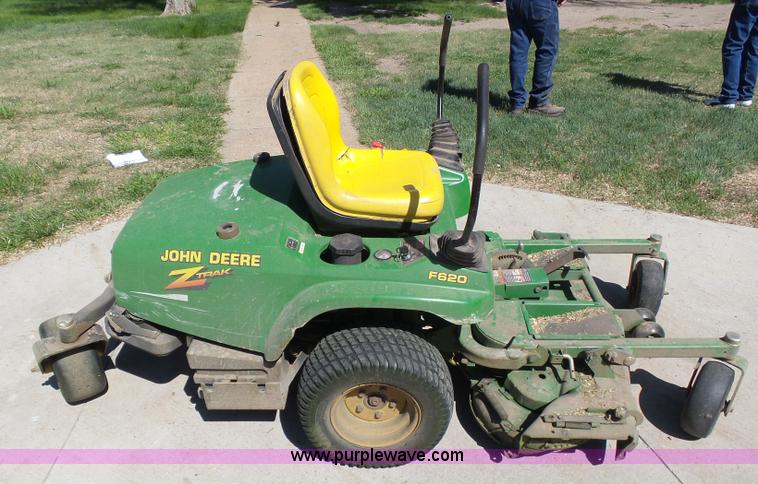 image for item AR9334 John Deere F620 Z-Trak ZTR lawn mower