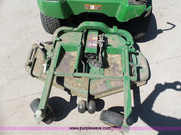 image for item AR9334 John Deere F620 Z-Trak ZTR lawn mower