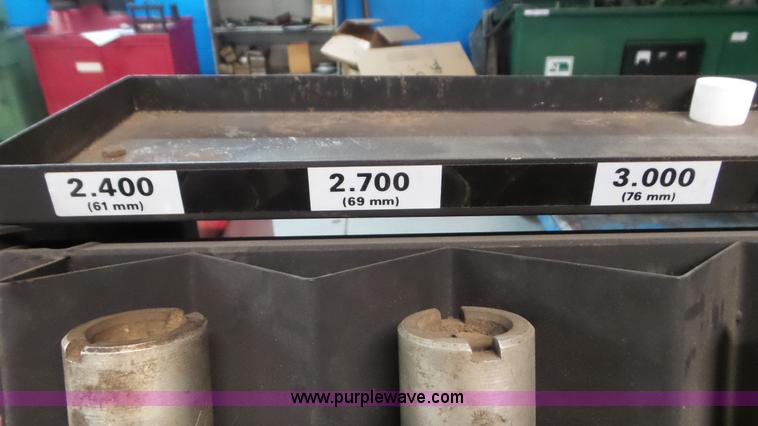 image for item AV9789 Sunnen CLT-100K line boring machine