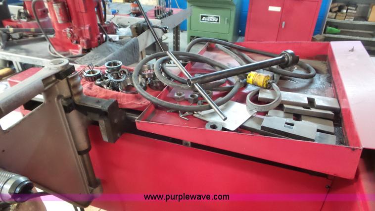 image for item AV9789 Sunnen CLT-100K line boring machine